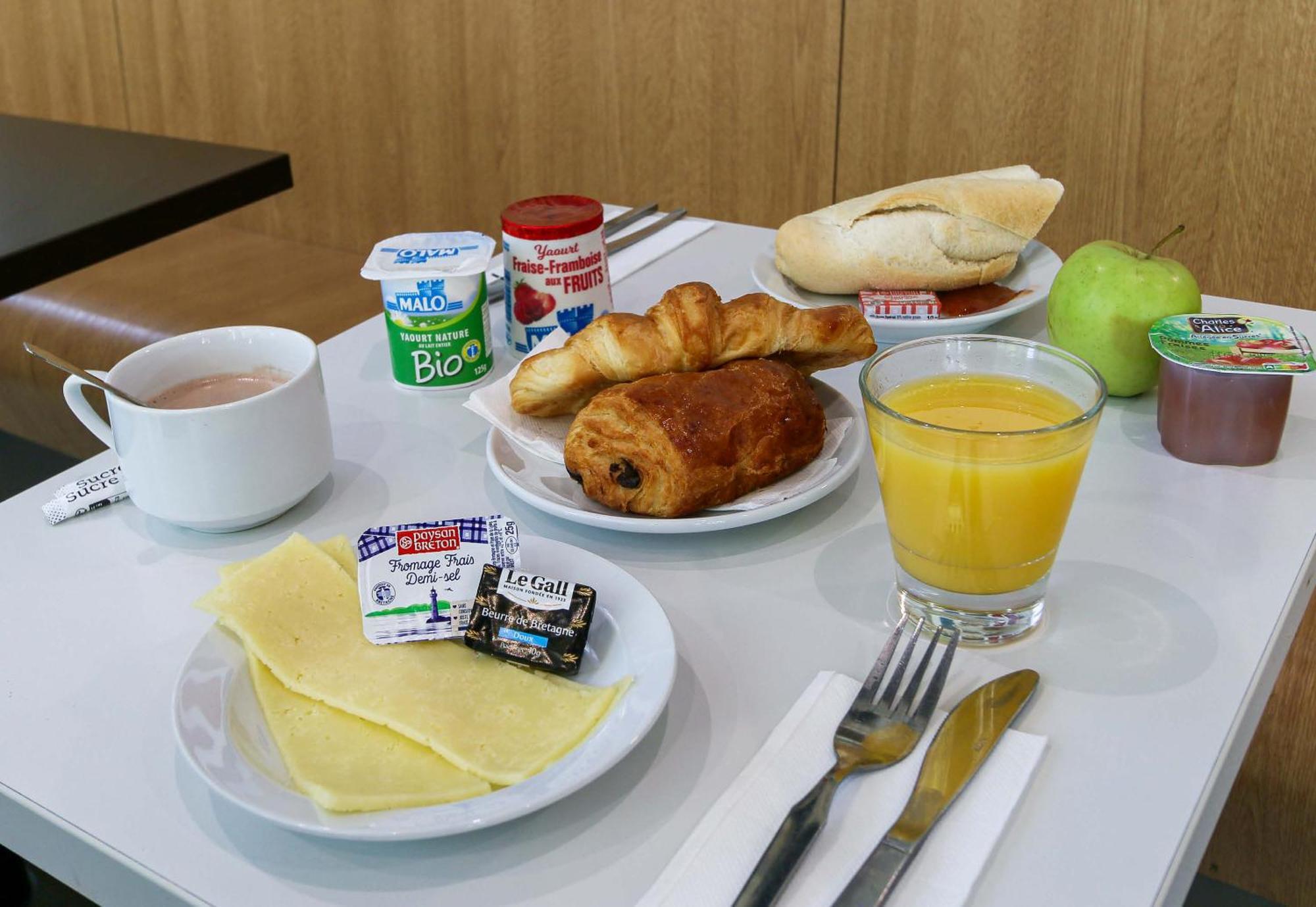 B&B Hotel Marseille Euromed Εξωτερικό φωτογραφία