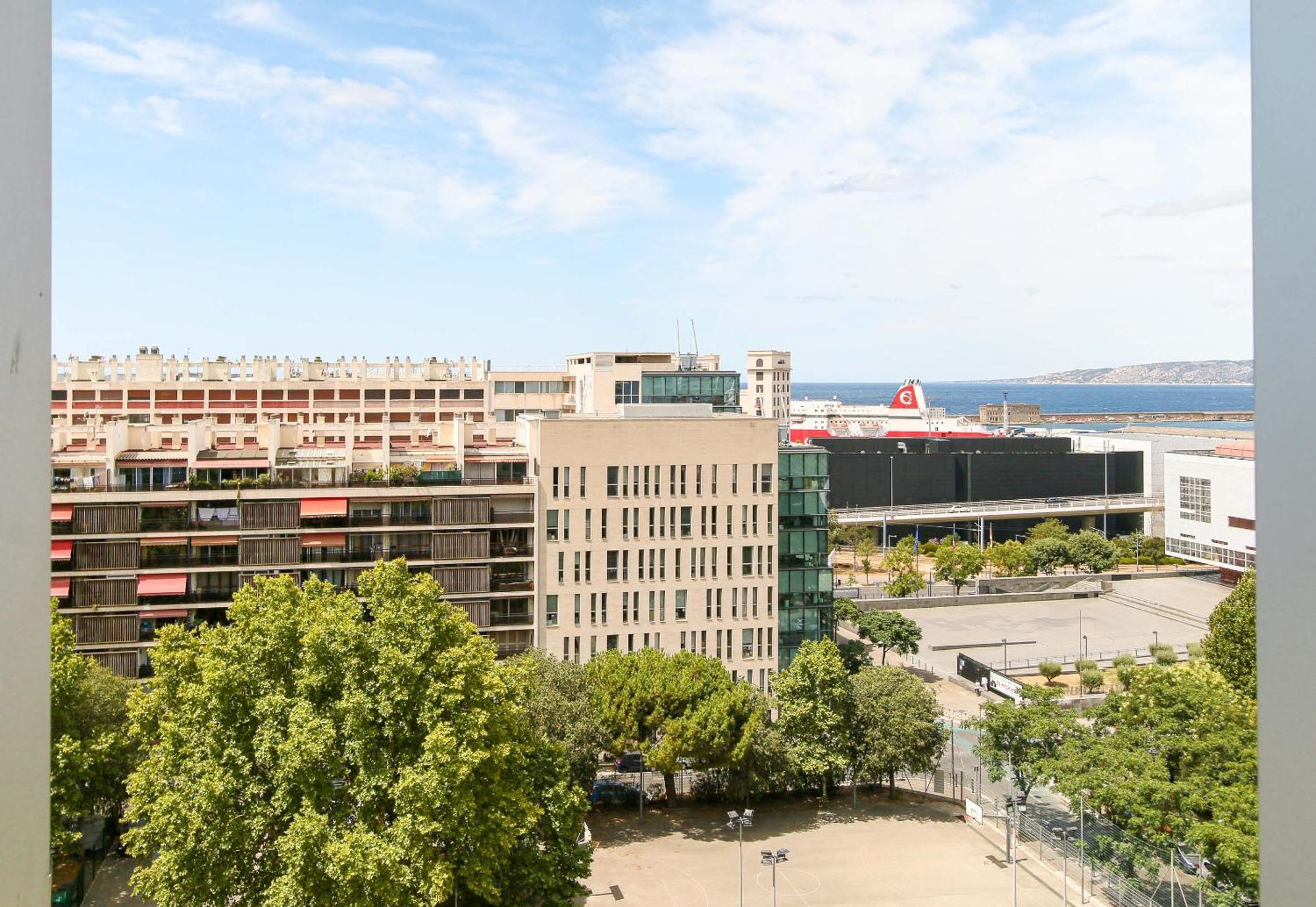 B&B Hotel Marseille Euromed Εξωτερικό φωτογραφία